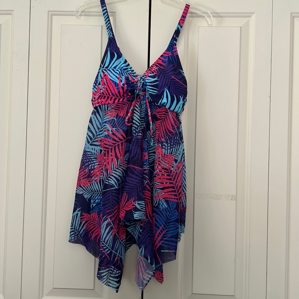 FINWANLO  WOMEN SWIM WEAR SIZE M ONE PIECE